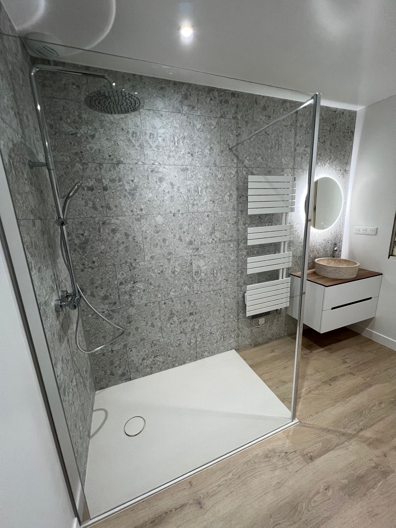 Benet (85) - Meuble et salle de bain sur mesure - Photo 1